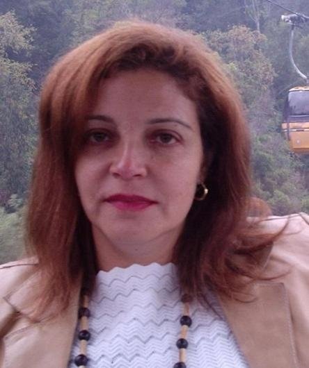 Luciana Viviani Amador Matos Souza