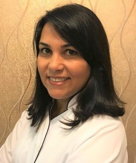 Diana de Queiroz C Santos