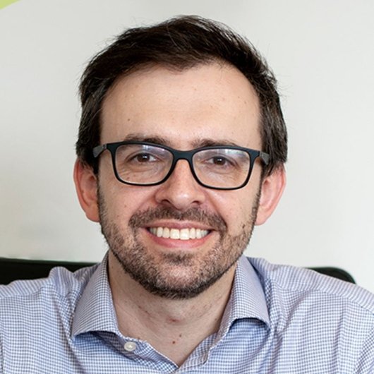 Dr. Mauricio Scopel Hoffmann