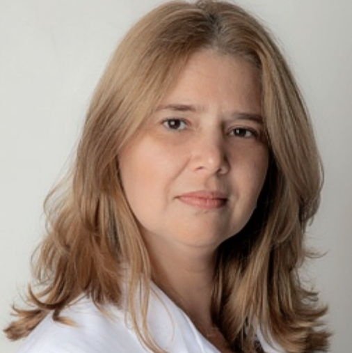 Dra. Carla Aparecida Pinheiro