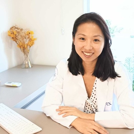 Dra. Amanda Sanae Esaki