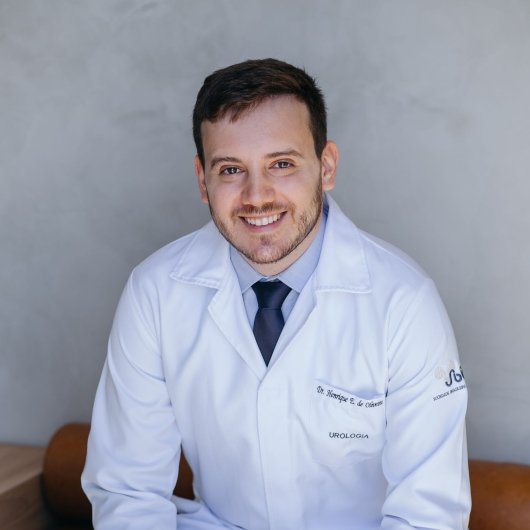 Dr. Henrique Eduardo de Oliveira