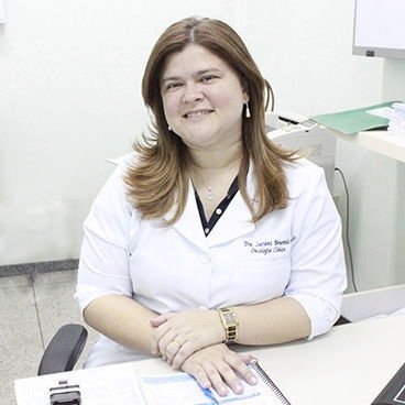 Dra. Luciana Patricia Tavares Benevides de Oliveira