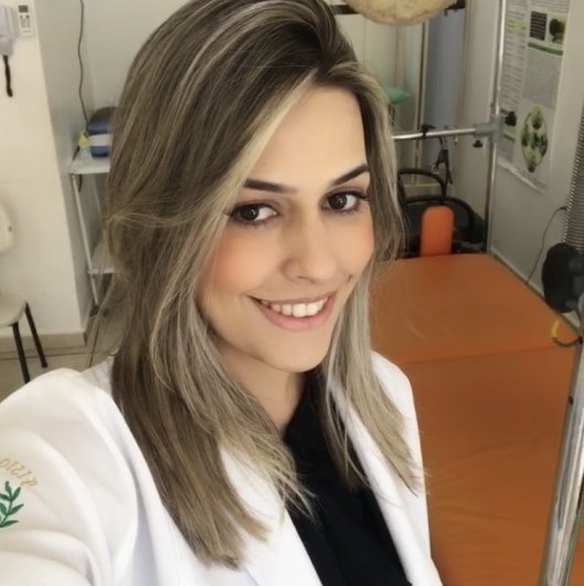Dra. Amanda Lima