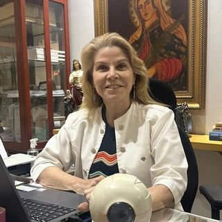 Dra. Rosangela de Francesco