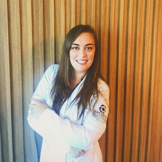 Dra. Amanda Calmon De Freitas