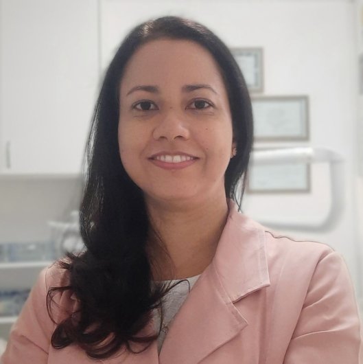 Dra. Cristiane Martins de Souza