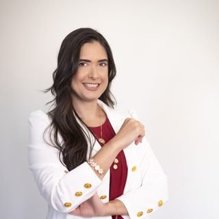 Dra. Mariana Carraro