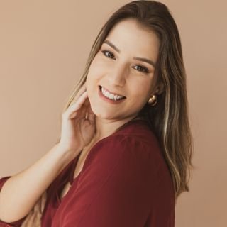 Dra. Thais Silva Batista