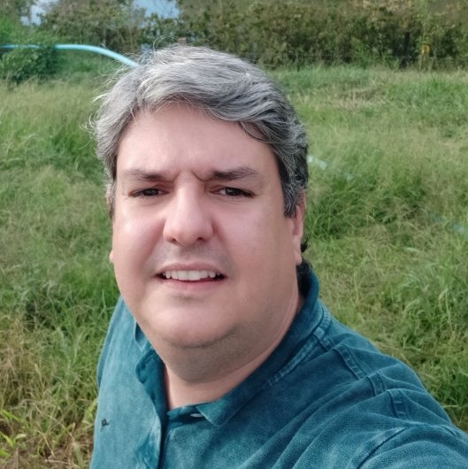 Dr. Fernão Estrada