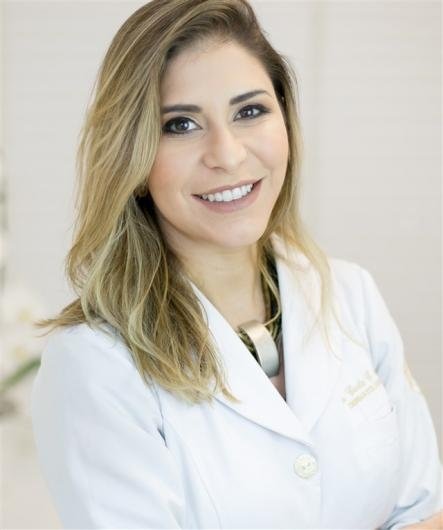 Dra. Carla Corrêa Martins