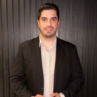 Dr. Marcos Adriano Silva Filho
