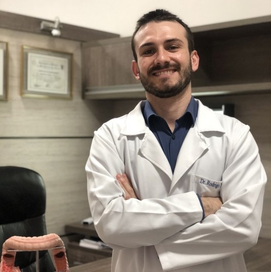 Dr. Rodrigo Padilla