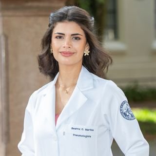 Dra. Beatriz Martins