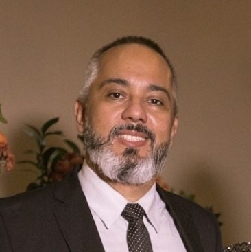 Dr. Cristiano Carvalho e Silva Cançado