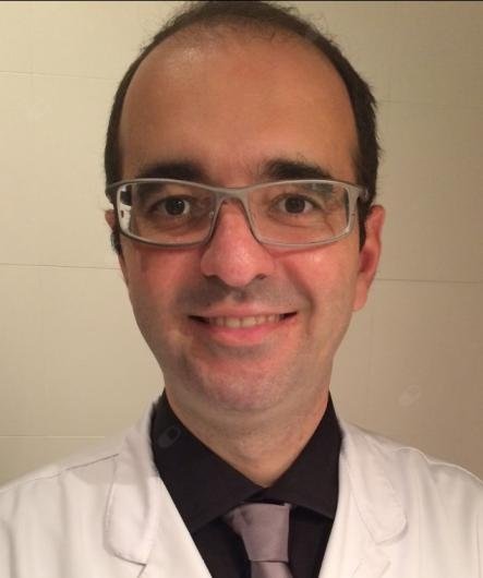 Dr. Alexandre Leão