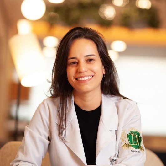 Dra. Lara de Castro Barbosa
