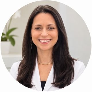 Dra. Debora Duarte de Souza Vieira