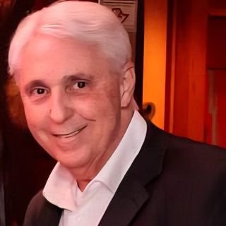 Dr. Giovanni Carlos Tiveron Junior