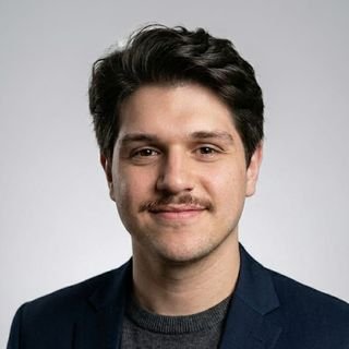Dr. Gustavo Neiman