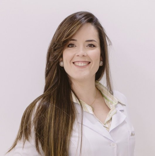 Dra. Camila M C A Braga