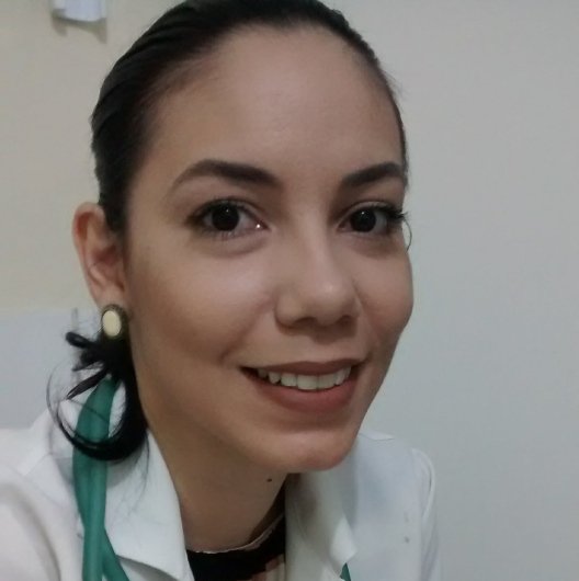 Dra. Camilla Freire