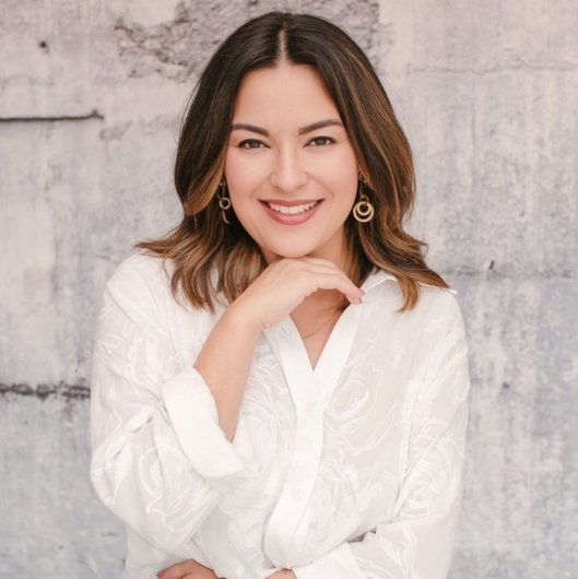 Dra. Vanessa Peres