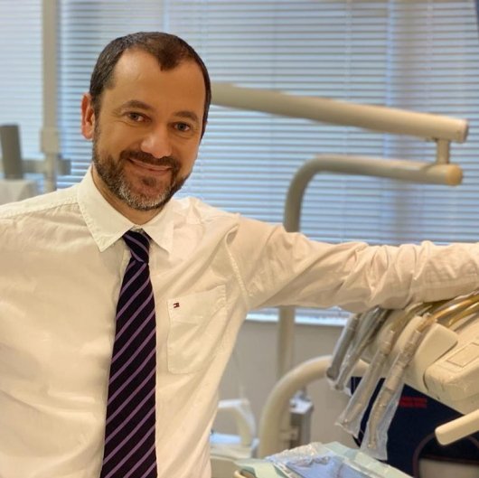 Dr. Michel Cunha