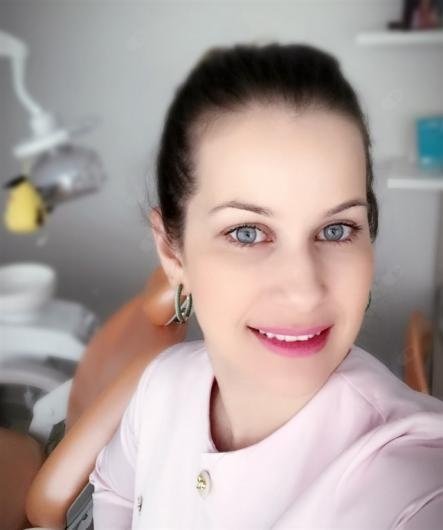 Dra. Meire Hellen Nunes