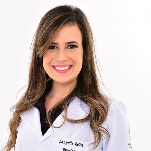 Dra. Danyelle Rolim Carvalho