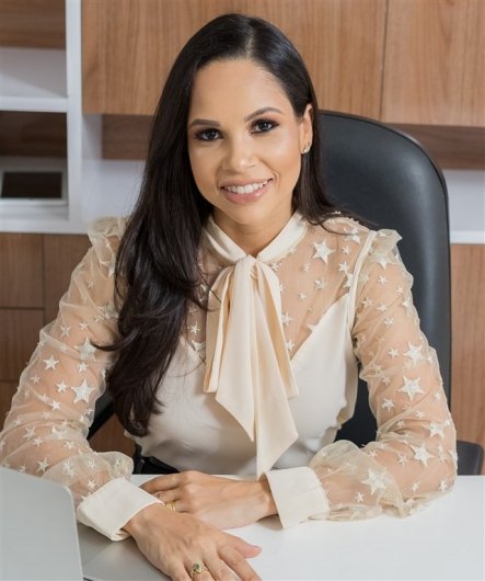 Carla Thais Damaceno de Lima Sá