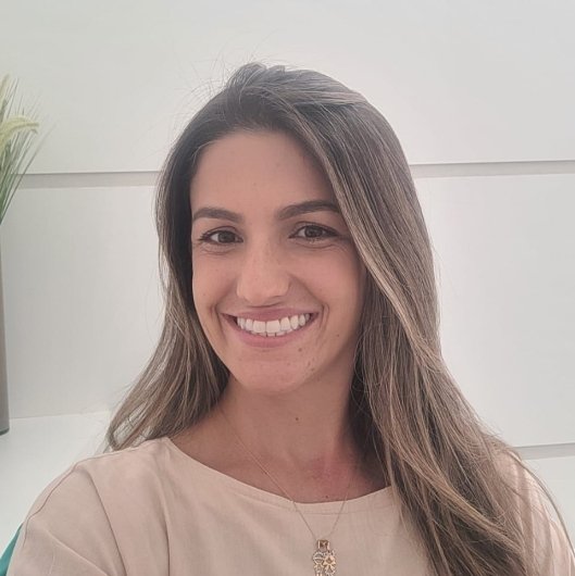 Dra. Ana Carolina Ramos de Napolis
