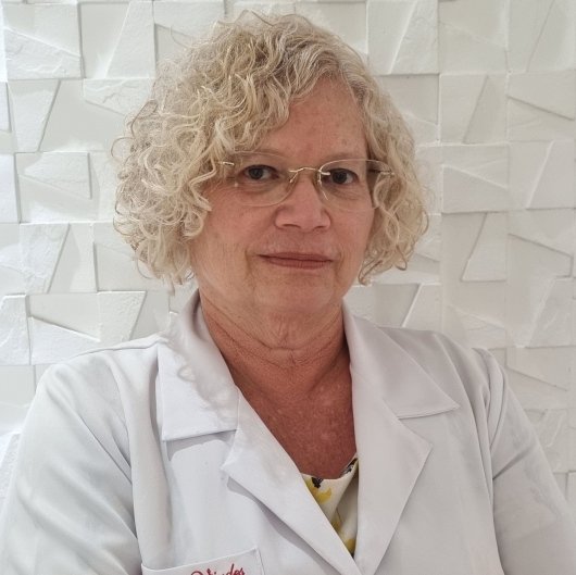 Dra. Dorejaner Viudes Lima