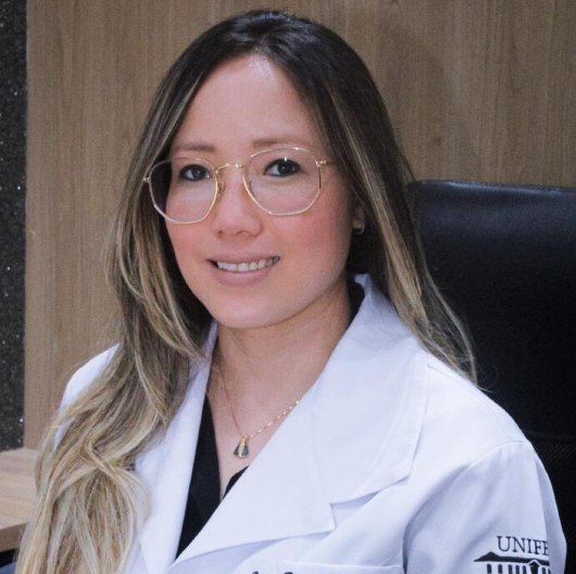 Dra. Danielle Sato