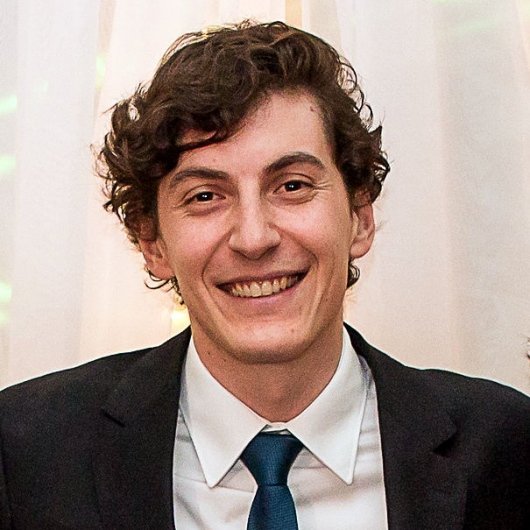 Dr. Tobias Gaviraghi