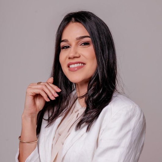 Dra. Nathalia Gomes