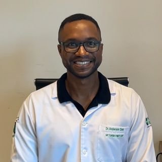 Dr. Anderson Dias