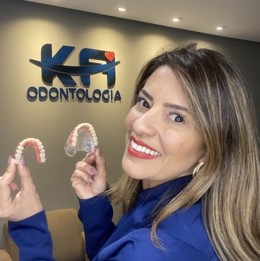 Dra. Karina Alves Costa Melo