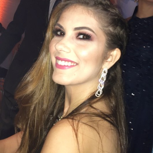 Dra. Mariana Weigel Borges