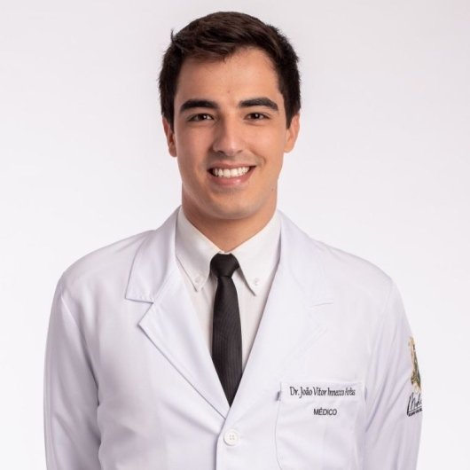 Dr. João Vitor Innecco Arêas