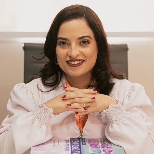 Dra. Lianni Maciel Borges