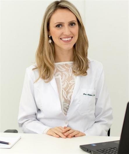 Dra. Vivian Lopes Ferreira