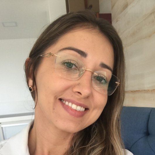 Dra. Marina Seixas Studart e Neves Lunguinho