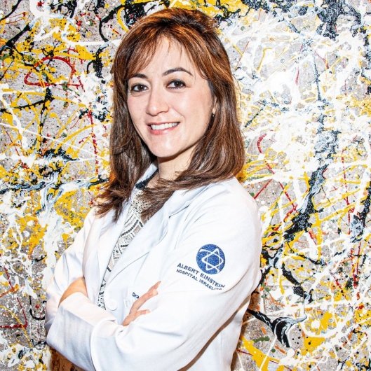 Dra. Karina Okajima Bacelar
