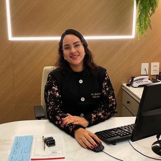 Dra. Gabriela Carvalho