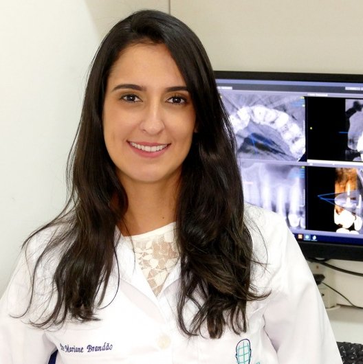 Dra. Mariane Brandão