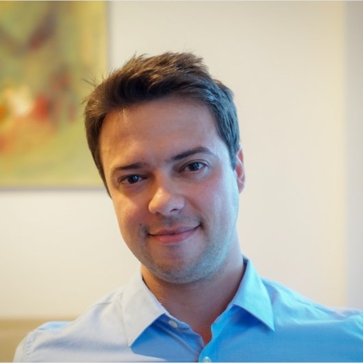 Dr. Caio Torno