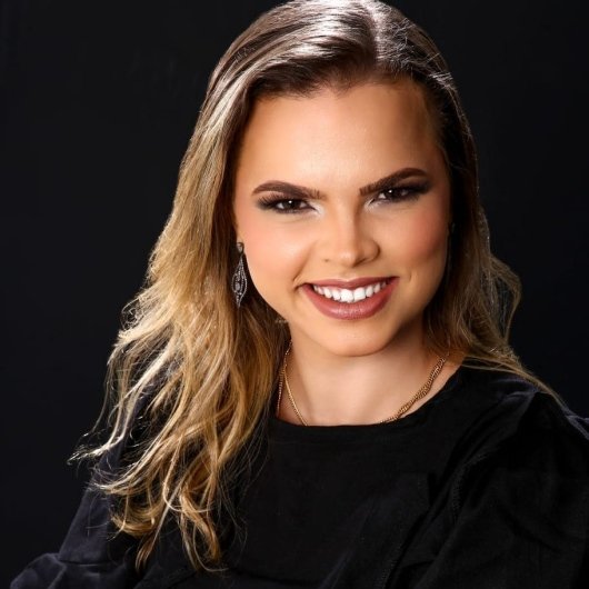 Thalyta Anjos