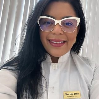Dra. Ana Clara Almeida