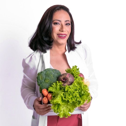 Dra. Cássia Oliveira